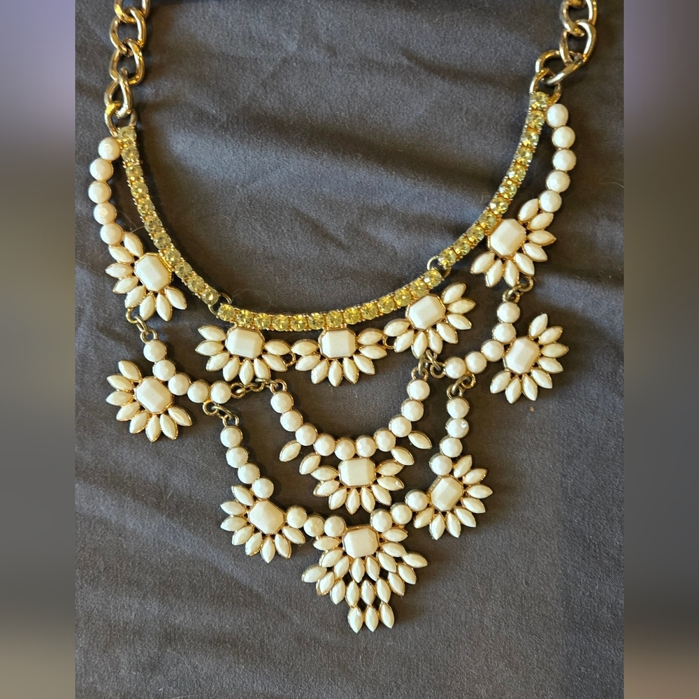 Elegant Statement Gold and Cream Floral Necklace with Timeless Design